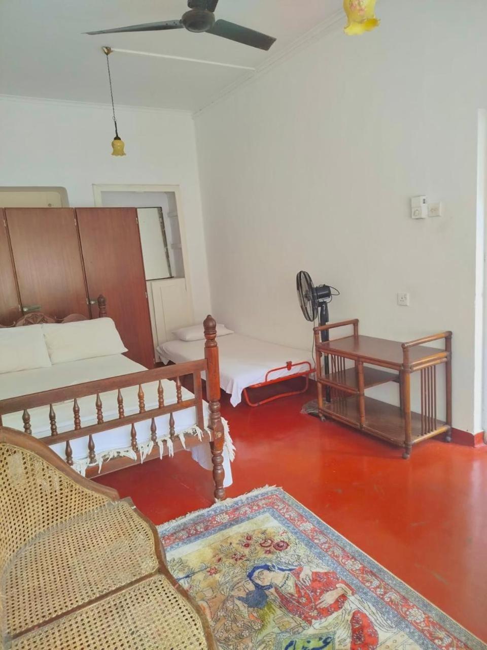 No 06 Veediya Bandara Lane Bahirawakanda Kandy Exteriör bild